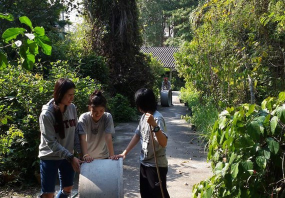 ภาพกิจกรรม โปรแกรมวิชาชีววิทยา ได้จัดกิจกรรมประชุมกลุ่มเกษตรกรสำรวจความต้องการชาวบ้านในการเลี้ยงไส้เดือน