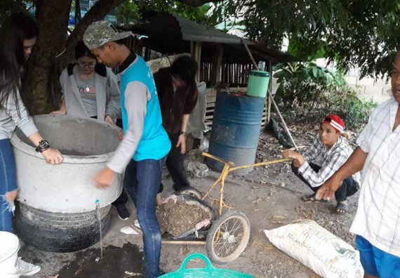 ภาพกิจกรรม โปรแกรมวิชาชีววิทยา ได้จัดกิจกรรมประชุมกลุ่มเกษตรกรสำรวจความต้องการชาวบ้านในการเลี้ยงไส้เดือน