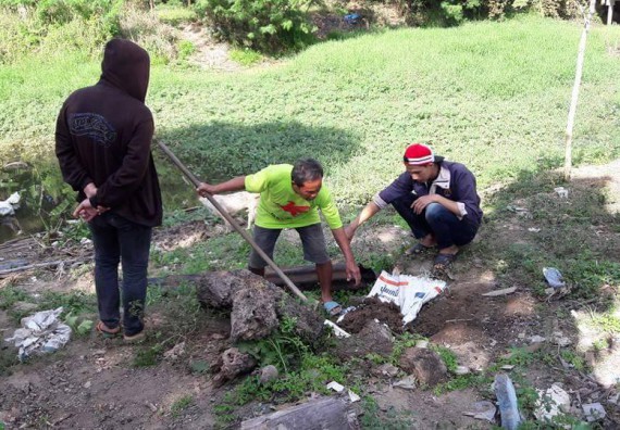 ภาพกิจกรรม โปรแกรมวิชาชีววิทยา ได้จัดกิจกรรมส่งเสริมการเลี้ยงไส้เดือนดิน