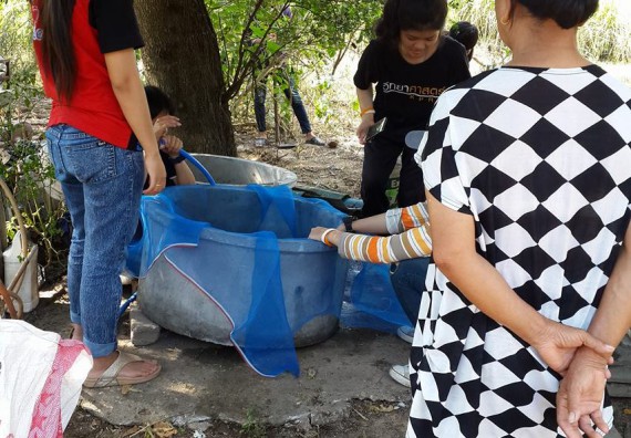 ภาพกิจกรรม โปรแกรมวิชาชีววิทยา ได้จัดกิจกรรมส่งเสริมการเลี้ยงไส้เดือนดิน