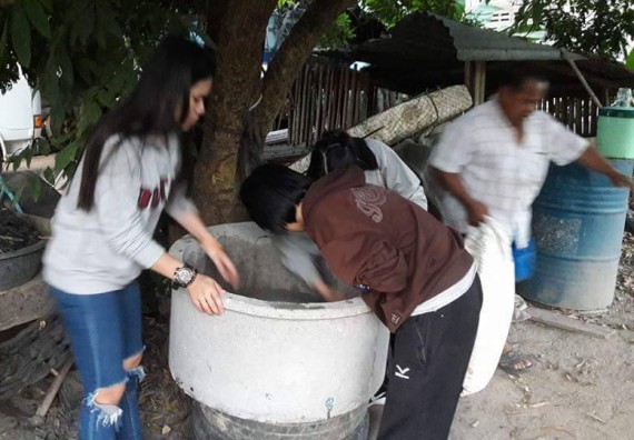 ภาพกิจกรรม โปรแกรมวิชาชีววิทยา ได้จัดกิจกรรมส่งเสริมการเลี้ยงไส้เดือนดิน