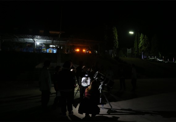 ภาพกิจกรรม โปรแกรมวิชาฟิสิกส์ จัดค่ายดาราศาสตร์สัญจร ปีที่ 4