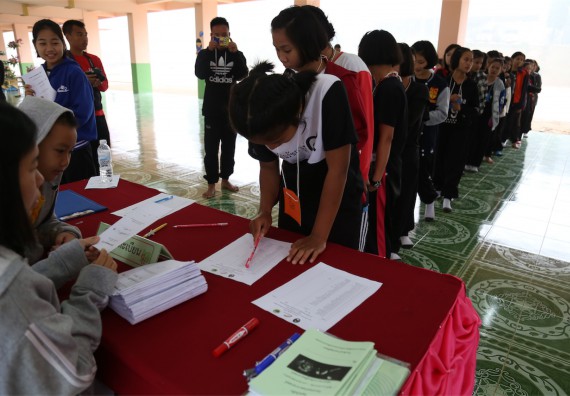 ภาพกิจกรรม โปรแกรมวิชาฟิสิกส์ จัดค่ายดาราศาสตร์สัญจร ปีที่ 4