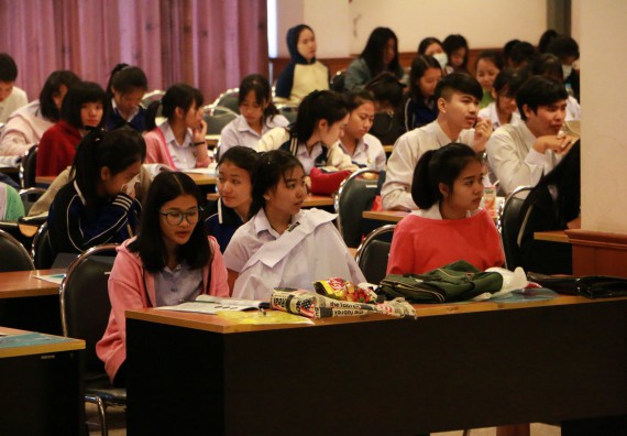 ภาพกิจกรรม ศูนย์วิทยาศาสตร์และวิทยาศาสตร์ประยุกต์ จัดการอบรมเชิงปฏิบัติการการพัฒนาทักษะทางวิทยาศาสตร์