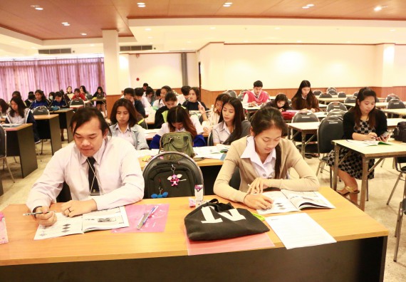 ภาพกิจกรรม ศูนย์วิทยาศาสตร์และวิทยาศาสตร์ประยุกต์ จัดการอบรมเชิงปฏิบัติการการพัฒนาทักษะทางวิทยาศาสตร์