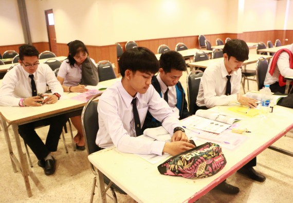 ภาพกิจกรรม ศูนย์วิทยาศาสตร์และวิทยาศาสตร์ประยุกต์ จัดการอบรมเชิงปฏิบัติการการพัฒนาทักษะทางวิทยาศาสตร์