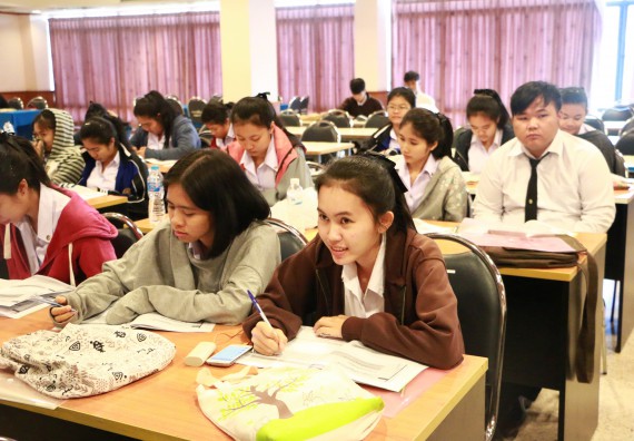 ภาพกิจกรรม ศูนย์วิทยาศาสตร์และวิทยาศาสตร์ประยุกต์ จัดการอบรมเชิงปฏิบัติการการพัฒนาทักษะทางวิทยาศาสตร์