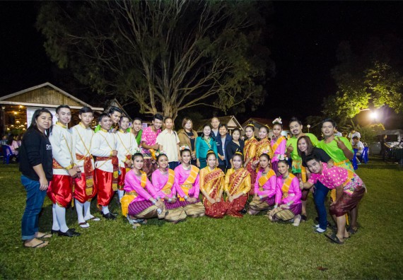 ภาพกิจกรรม โครงการอบรมเชิงปฏิบัติการค่ายอาสาบำเพ็ญประโยชน์ส่งเสริมสุขภาพ เสริมสร้างคุณธรรมจริยธรรมและบูรณาการเรียนรู้เพื่อทำนุบำรุงศิลปวัฒนธรรม ครั้งที่ 3