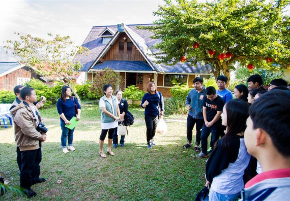 ภาพกิจกรรม โครงการอบรมเชิงปฏิบัติการค่ายอาสาบำเพ็ญประโยชน์ส่งเสริมสุขภาพ เสริมสร้างคุณธรรมจริยธรรมและบูรณาการเรียนรู้เพื่อทำนุบำรุงศิลปวัฒนธรรม ครั้งที่ 3