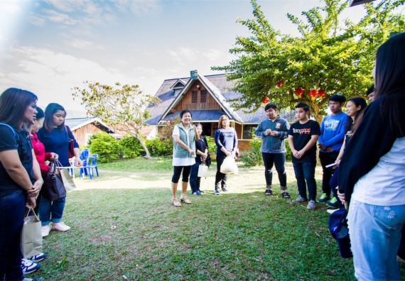 ภาพกิจกรรม โครงการอบรมเชิงปฏิบัติการค่ายอาสาบำเพ็ญประโยชน์ส่งเสริมสุขภาพ เสริมสร้างคุณธรรมจริยธรรมและบูรณาการเรียนรู้เพื่อทำนุบำรุงศิลปวัฒนธรรม ครั้งที่ 3