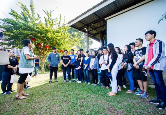 ภาพกิจกรรม โครงการอบรมเชิงปฏิบัติการค่ายอาสาบำเพ็ญประโยชน์ส่งเสริมสุขภาพ เสริมสร้างคุณธรรมจริยธรรมและบูรณาการเรียนรู้เพื่อทำนุบำรุงศิลปวัฒนธรรม ครั้งที่ 3