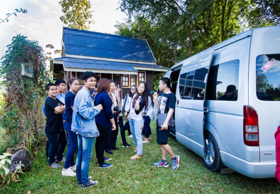 ภาพกิจกรรม โครงการอบรมเชิงปฏิบัติการค่ายอาสาบำเพ็ญประโยชน์ส่งเสริมสุขภาพ เสริมสร้างคุณธรรมจริยธรรมและบูรณาการเรียนรู้เพื่อทำนุบำรุงศิลปวัฒนธรรม ครั้งที่ 3