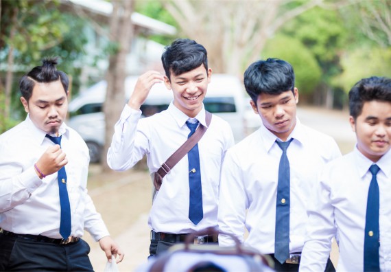 ภาพกิจกรรม โครงการอบรมเชิงปฏิบัติการค่ายอาสาบำเพ็ญประโยชน์ส่งเสริมสุขภาพ เสริมสร้างคุณธรรมจริยธรรมและบูรณาการเรียนรู้เพื่อทำนุบำรุงศิลปวัฒนธรรม ครั้งที่ 3