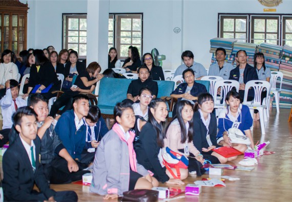 ภาพกิจกรรม โครงการอบรมเชิงปฏิบัติการค่ายอาสาบำเพ็ญประโยชน์ส่งเสริมสุขภาพ เสริมสร้างคุณธรรมจริยธรรมและบูรณาการเรียนรู้เพื่อทำนุบำรุงศิลปวัฒนธรรม ครั้งที่ 3