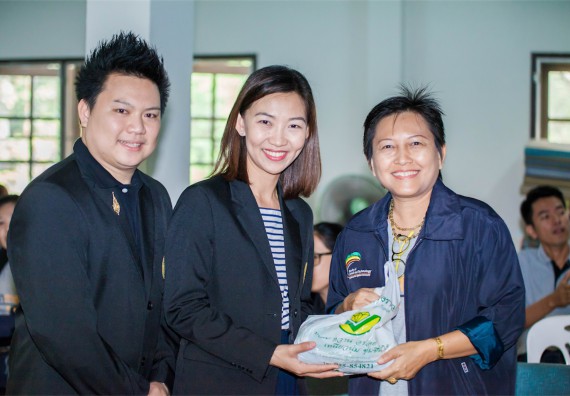 ภาพกิจกรรม โครงการอบรมเชิงปฏิบัติการค่ายอาสาบำเพ็ญประโยชน์ส่งเสริมสุขภาพ เสริมสร้างคุณธรรมจริยธรรมและบูรณาการเรียนรู้เพื่อทำนุบำรุงศิลปวัฒนธรรม ครั้งที่ 3