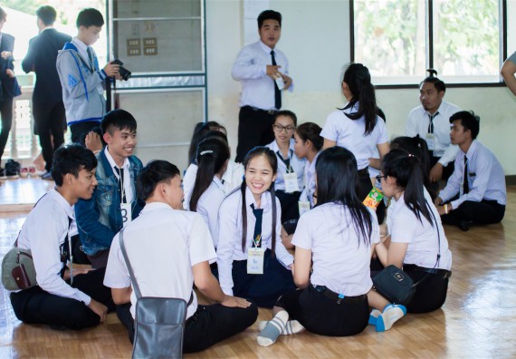 ภาพกิจกรรม โครงการอบรมเชิงปฏิบัติการค่ายอาสาบำเพ็ญประโยชน์ส่งเสริมสุขภาพ เสริมสร้างคุณธรรมจริยธรรมและบูรณาการเรียนรู้เพื่อทำนุบำรุงศิลปวัฒนธรรม ครั้งที่ 3