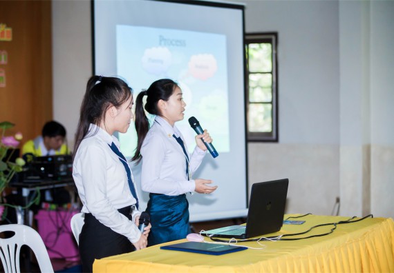 ภาพกิจกรรม โครงการอบรมเชิงปฏิบัติการค่ายอาสาบำเพ็ญประโยชน์ส่งเสริมสุขภาพ เสริมสร้างคุณธรรมจริยธรรมและบูรณาการเรียนรู้เพื่อทำนุบำรุงศิลปวัฒนธรรม ครั้งที่ 3