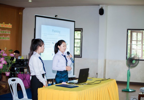 ภาพกิจกรรม โครงการอบรมเชิงปฏิบัติการค่ายอาสาบำเพ็ญประโยชน์ส่งเสริมสุขภาพ เสริมสร้างคุณธรรมจริยธรรมและบูรณาการเรียนรู้เพื่อทำนุบำรุงศิลปวัฒนธรรม ครั้งที่ 3