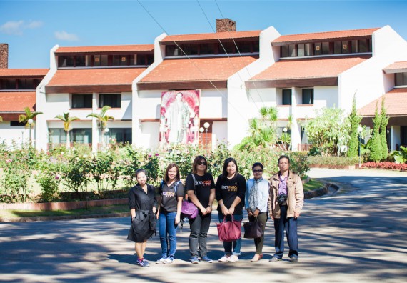 ภาพกิจกรรม โครงการอบรมเชิงปฏิบัติการค่ายอาสาบำเพ็ญประโยชน์ส่งเสริมสุขภาพ เสริมสร้างคุณธรรมจริยธรรมและบูรณาการเรียนรู้เพื่อทำนุบำรุงศิลปวัฒนธรรม ครั้งที่ 3