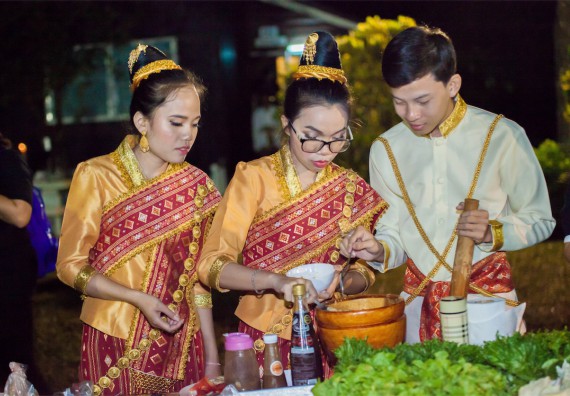 ภาพกิจกรรม โครงการอบรมเชิงปฏิบัติการค่ายอาสาบำเพ็ญประโยชน์ส่งเสริมสุขภาพ เสริมสร้างคุณธรรมจริยธรรมและบูรณาการเรียนรู้เพื่อทำนุบำรุงศิลปวัฒนธรรม ครั้งที่ 3