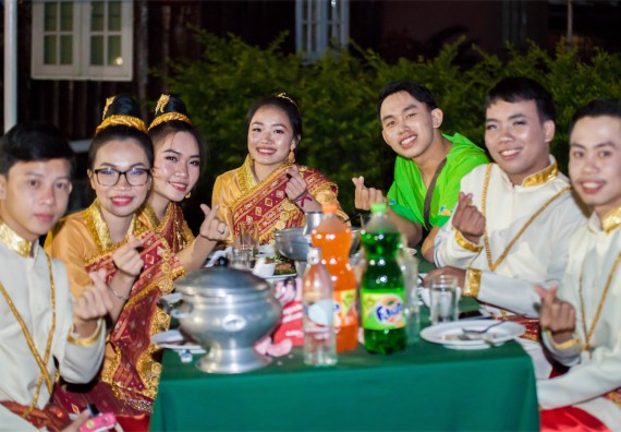 ภาพกิจกรรม โครงการอบรมเชิงปฏิบัติการค่ายอาสาบำเพ็ญประโยชน์ส่งเสริมสุขภาพ เสริมสร้างคุณธรรมจริยธรรมและบูรณาการเรียนรู้เพื่อทำนุบำรุงศิลปวัฒนธรรม ครั้งที่ 3