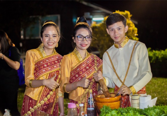 ภาพกิจกรรม โครงการอบรมเชิงปฏิบัติการค่ายอาสาบำเพ็ญประโยชน์ส่งเสริมสุขภาพ เสริมสร้างคุณธรรมจริยธรรมและบูรณาการเรียนรู้เพื่อทำนุบำรุงศิลปวัฒนธรรม ครั้งที่ 3