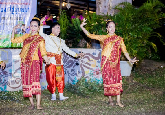 ภาพกิจกรรม โครงการอบรมเชิงปฏิบัติการค่ายอาสาบำเพ็ญประโยชน์ส่งเสริมสุขภาพ เสริมสร้างคุณธรรมจริยธรรมและบูรณาการเรียนรู้เพื่อทำนุบำรุงศิลปวัฒนธรรม ครั้งที่ 3