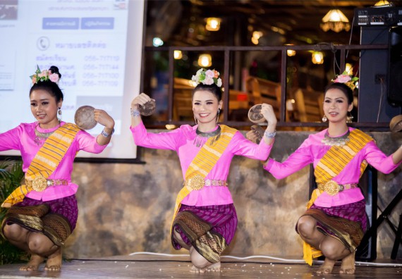 ภาพกิจกรรม โครงการอบรมเชิงปฏิบัติการค่ายอาสาบำเพ็ญประโยชน์ส่งเสริมสุขภาพ เสริมสร้างคุณธรรมจริยธรรมและบูรณาการเรียนรู้เพื่อทำนุบำรุงศิลปวัฒนธรรม ครั้งที่ 3