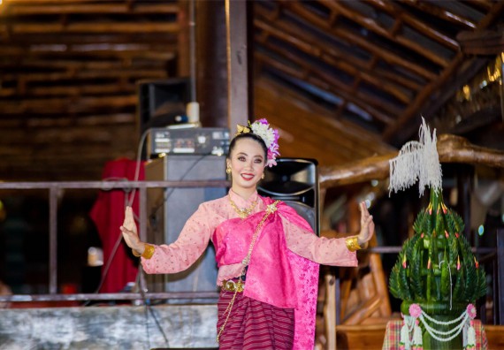 ภาพกิจกรรม โครงการอบรมเชิงปฏิบัติการค่ายอาสาบำเพ็ญประโยชน์ส่งเสริมสุขภาพ เสริมสร้างคุณธรรมจริยธรรมและบูรณาการเรียนรู้เพื่อทำนุบำรุงศิลปวัฒนธรรม ครั้งที่ 3