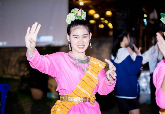 ภาพกิจกรรม โครงการอบรมเชิงปฏิบัติการค่ายอาสาบำเพ็ญประโยชน์ส่งเสริมสุขภาพ เสริมสร้างคุณธรรมจริยธรรมและบูรณาการเรียนรู้เพื่อทำนุบำรุงศิลปวัฒนธรรม ครั้งที่ 3