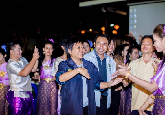 ภาพกิจกรรม โครงการอบรมเชิงปฏิบัติการค่ายอาสาบำเพ็ญประโยชน์ส่งเสริมสุขภาพ เสริมสร้างคุณธรรมจริยธรรมและบูรณาการเรียนรู้เพื่อทำนุบำรุงศิลปวัฒนธรรม ครั้งที่ 3