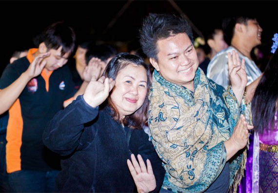 ภาพกิจกรรม โครงการอบรมเชิงปฏิบัติการค่ายอาสาบำเพ็ญประโยชน์ส่งเสริมสุขภาพ เสริมสร้างคุณธรรมจริยธรรมและบูรณาการเรียนรู้เพื่อทำนุบำรุงศิลปวัฒนธรรม ครั้งที่ 3