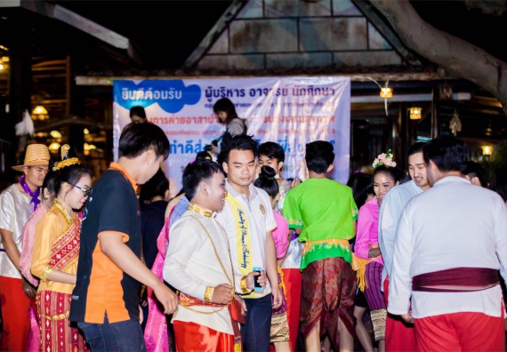 ภาพกิจกรรม โครงการอบรมเชิงปฏิบัติการค่ายอาสาบำเพ็ญประโยชน์ส่งเสริมสุขภาพ เสริมสร้างคุณธรรมจริยธรรมและบูรณาการเรียนรู้เพื่อทำนุบำรุงศิลปวัฒนธรรม ครั้งที่ 3