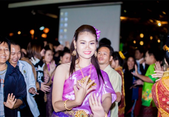 ภาพกิจกรรม โครงการอบรมเชิงปฏิบัติการค่ายอาสาบำเพ็ญประโยชน์ส่งเสริมสุขภาพ เสริมสร้างคุณธรรมจริยธรรมและบูรณาการเรียนรู้เพื่อทำนุบำรุงศิลปวัฒนธรรม ครั้งที่ 3