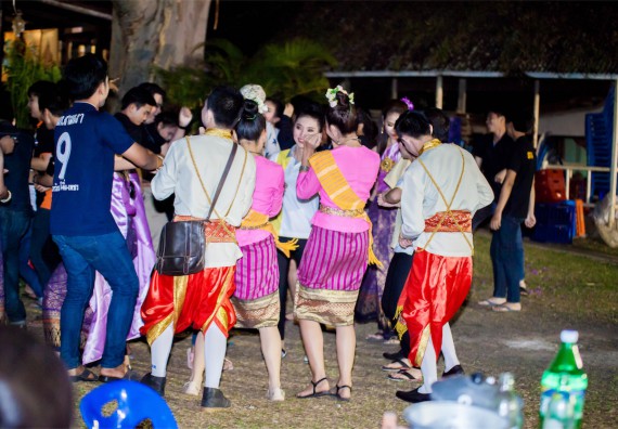 ภาพกิจกรรม โครงการอบรมเชิงปฏิบัติการค่ายอาสาบำเพ็ญประโยชน์ส่งเสริมสุขภาพ เสริมสร้างคุณธรรมจริยธรรมและบูรณาการเรียนรู้เพื่อทำนุบำรุงศิลปวัฒนธรรม ครั้งที่ 3