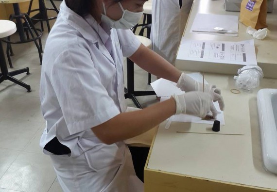 ภาพกิจกรรม โปรแกรมวิชาชีววิทยา จัดการอบรมเชิงปฏิบัติการตรวจหาไข่พยาธิ