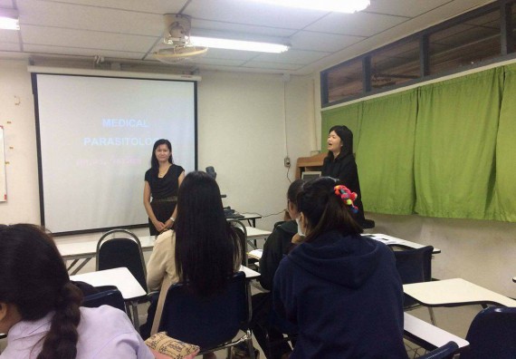 ภาพกิจกรรม โปรแกรมวิชาชีววิทยา จัดการอบรมเชิงปฏิบัติการตรวจหาไข่พยาธิ