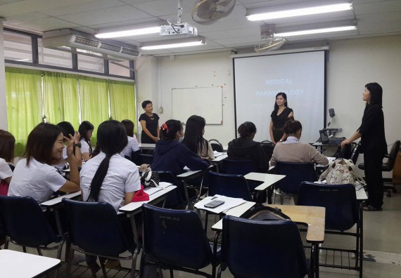 ภาพกิจกรรม โปรแกรมวิชาชีววิทยา จัดการอบรมเชิงปฏิบัติการตรวจหาไข่พยาธิ