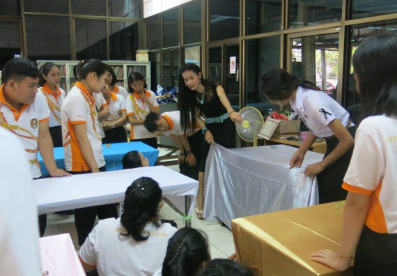 ภาพกิจกรรม โปรแกรมวิชาสาธารณสุขศาสตร์ จัดการอบรม เรื่อง เทคนิคการจับจีบผ้า