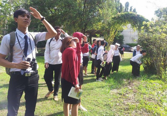 ภาพกิจกรรม โปรแกรมวิชาชีววิทยา จัดการอบรมเชิงปฏิบัติการ เรื่อง นกในแม่วงก์