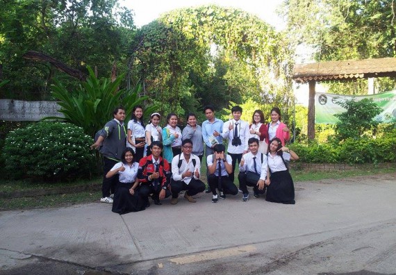 ภาพกิจกรรม โปรแกรมวิชาชีววิทยา จัดการอบรมเชิงปฏิบัติการ เรื่อง นกในแม่วงก์