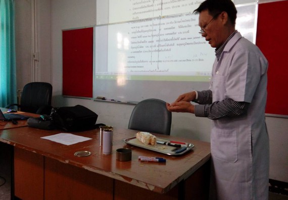 ภาพกิจกรรม โปรแกรมวิชาวิทยาศาสตร์และเทคโนโลยีการอาหาร จัดการอบรมเชิงปฏิบัติการ เรื่อง การผลิตอาหารกระป๋อง