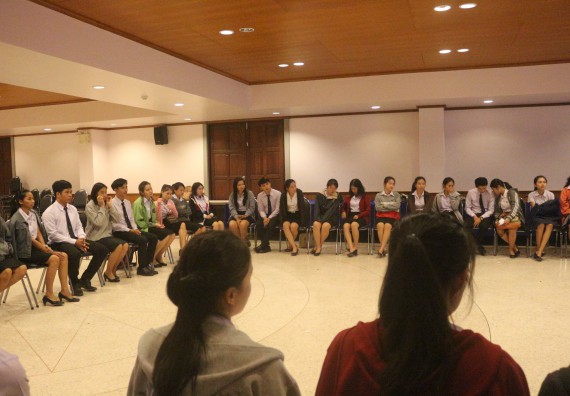 ภาพกิจกรรม โปรแกรมวิชาคณิตศาสตร์ จัดการอบรมเชิงปฏิบัติการ เรื่อง การฝึกเป็นพิธีกรพูดในที่ชุมชน