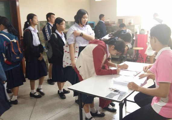 ภาพกิจกรรม โปรแกรมวิชาชีววิทยา ได้มีการจัดค่ายเทคนิคปลอดเชื้อและเพาะเลี้ยงเนื้อเยื่อพืช