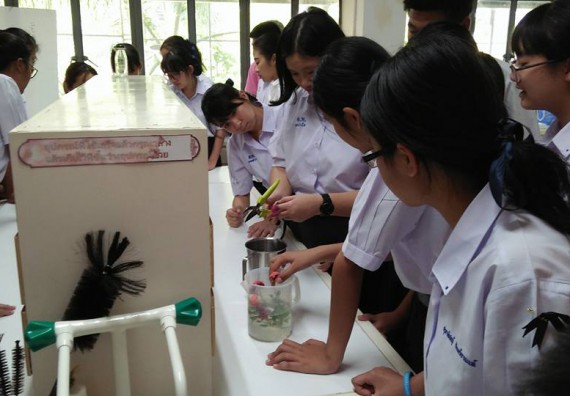 ภาพกิจกรรม โปรแกรมวิชาชีววิทยา ได้มีการจัดค่ายเทคนิคปลอดเชื้อและเพาะเลี้ยงเนื้อเยื่อพืช