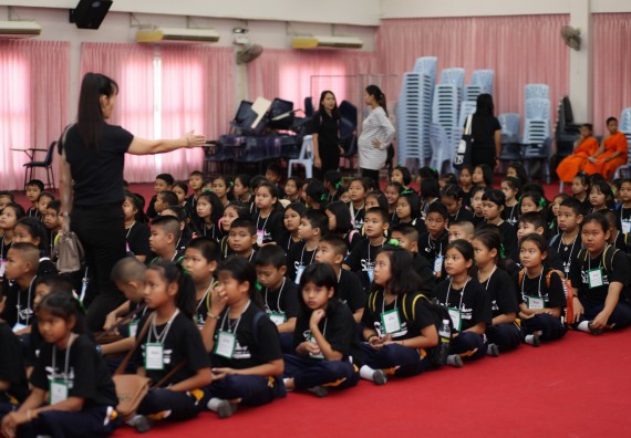 ภาพกิจกรรม คณะวิทยาศาสตร์และเทคโนโลยี จัดกิจกรรมค่ายวิทยาศาสตร์โรงเรียนเจริญสุขอุดมวิทยา