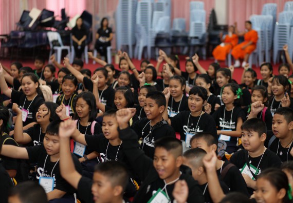 ภาพกิจกรรม คณะวิทยาศาสตร์และเทคโนโลยี จัดกิจกรรมค่ายวิทยาศาสตร์โรงเรียนเจริญสุขอุดมวิทยา