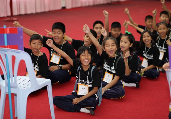 ภาพกิจกรรม คณะวิทยาศาสตร์และเทคโนโลยี จัดกิจกรรมค่ายวิทยาศาสตร์โรงเรียนเจริญสุขอุดมวิทยา
