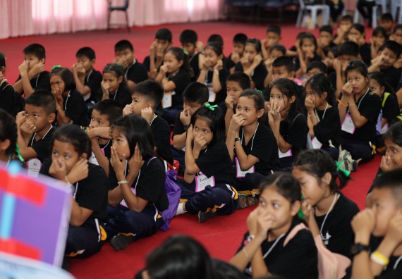 ภาพกิจกรรม คณะวิทยาศาสตร์และเทคโนโลยี จัดกิจกรรมค่ายวิทยาศาสตร์โรงเรียนเจริญสุขอุดมวิทยา