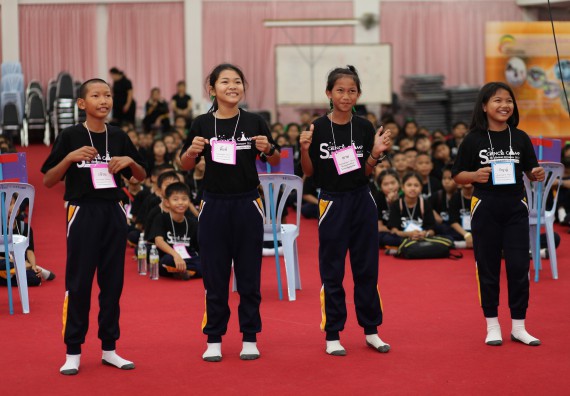 ภาพกิจกรรม คณะวิทยาศาสตร์และเทคโนโลยี จัดกิจกรรมค่ายวิทยาศาสตร์โรงเรียนเจริญสุขอุดมวิทยา